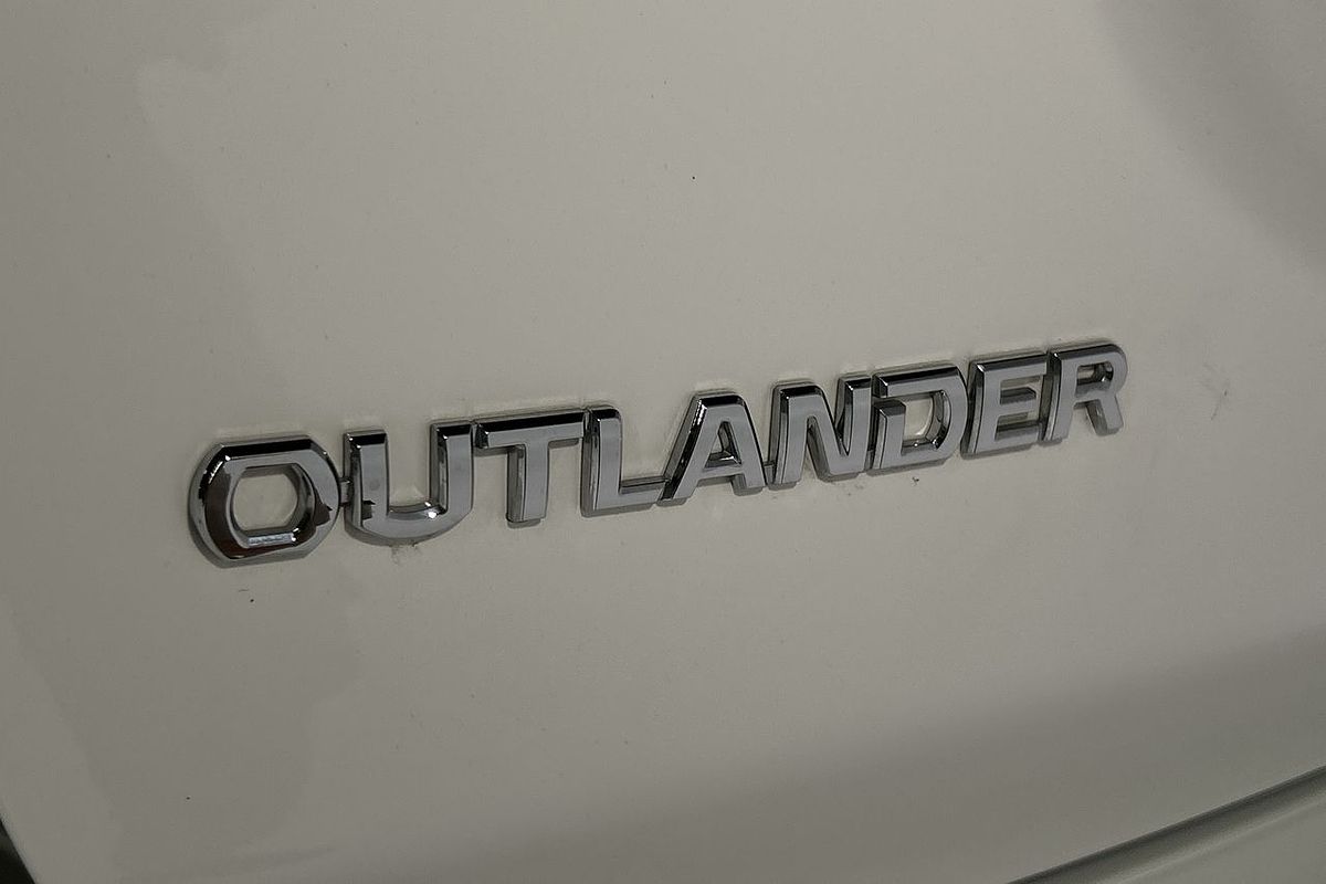 2019 Mitsubishi Outlander ES ADAS ZL