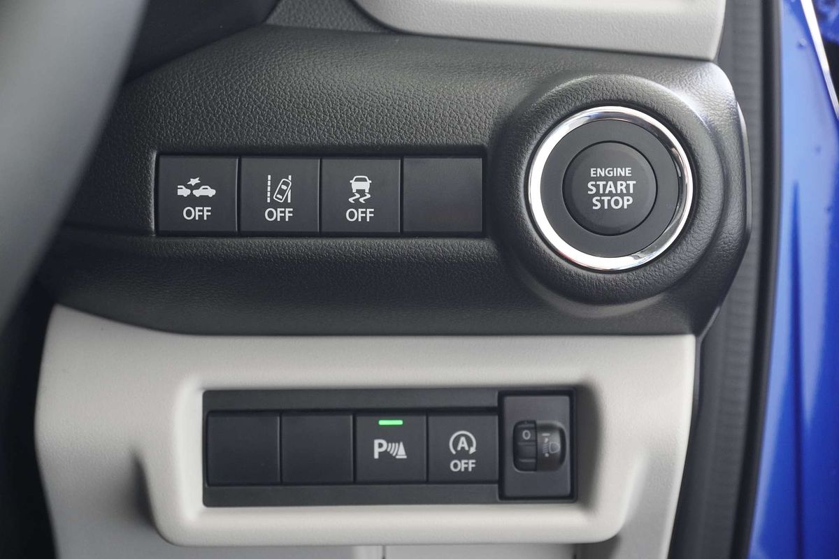 2024 Suzuki Swift Hybrid Plus UZ