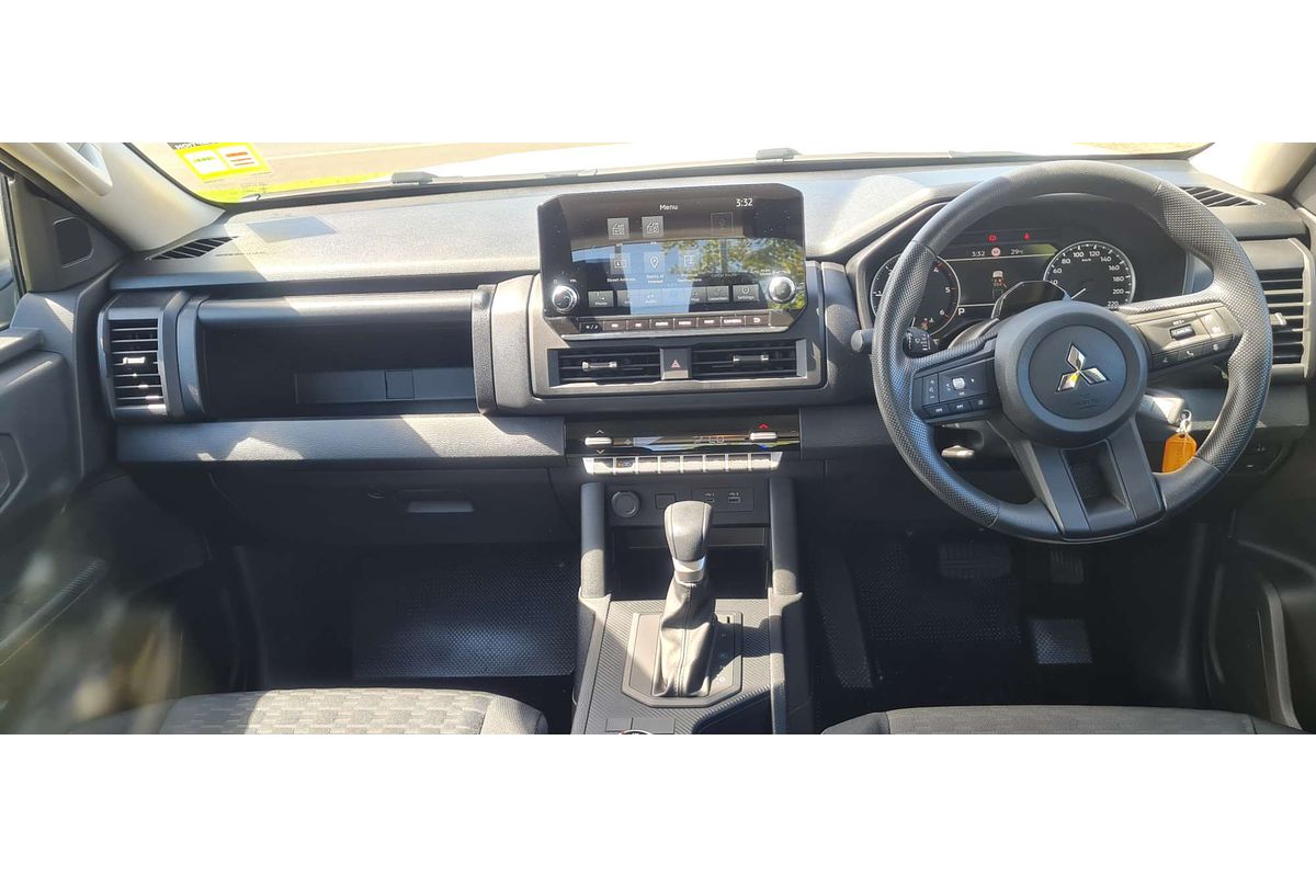 2024 Mitsubishi Triton GLX MV 4X4