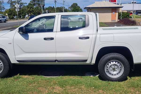2024 Mitsubishi Triton GLX MV 4X4