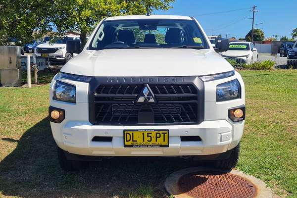 2024 Mitsubishi Triton GLX MV 4X4