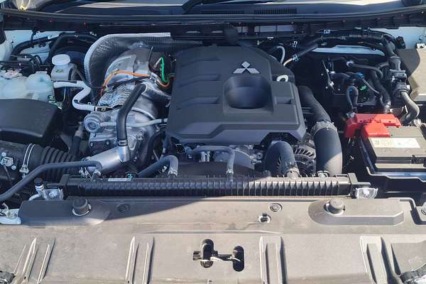 2024 Mitsubishi Triton GLX MV 4X4