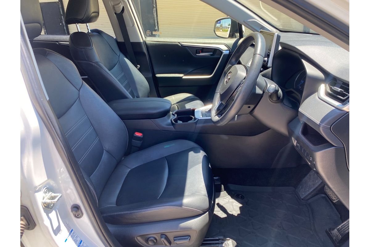 2020 Toyota RAV4 Cruiser AXAH52R