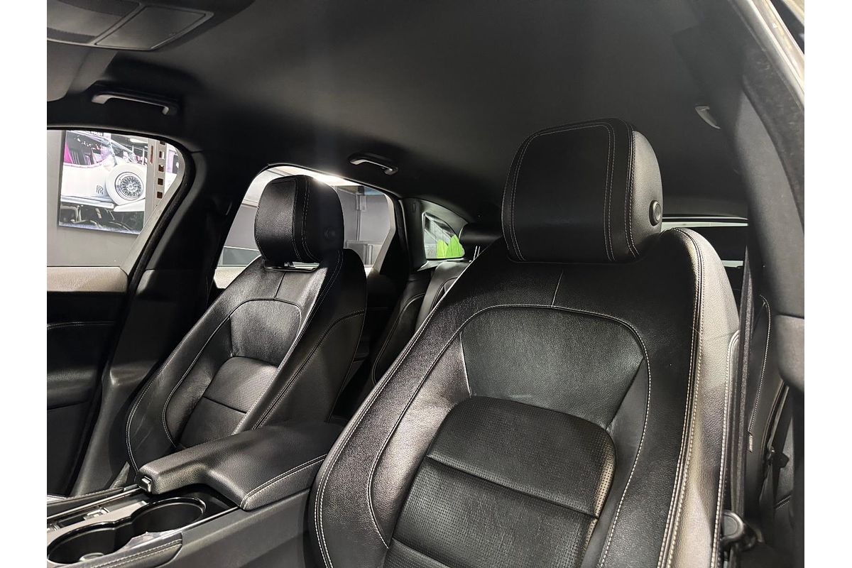 2016 Jaguar F-PACE 20d R-Sport X761