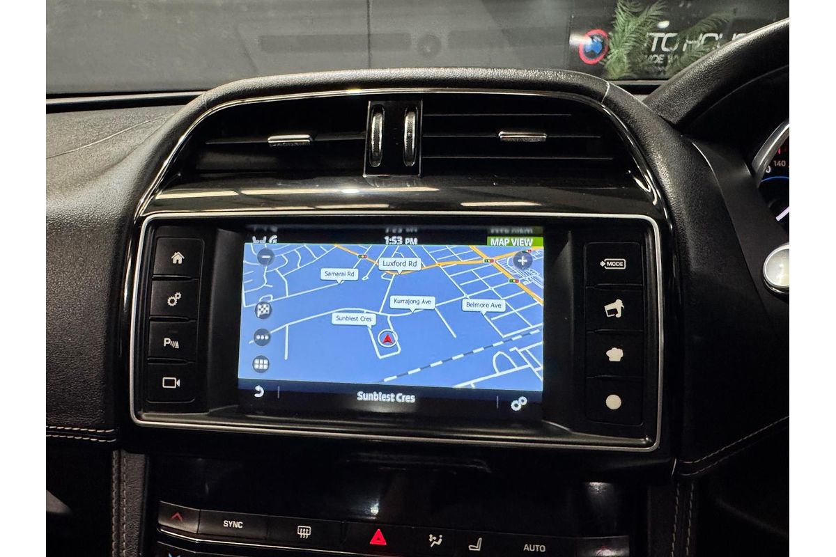 2016 Jaguar F-PACE 20d R-Sport X761