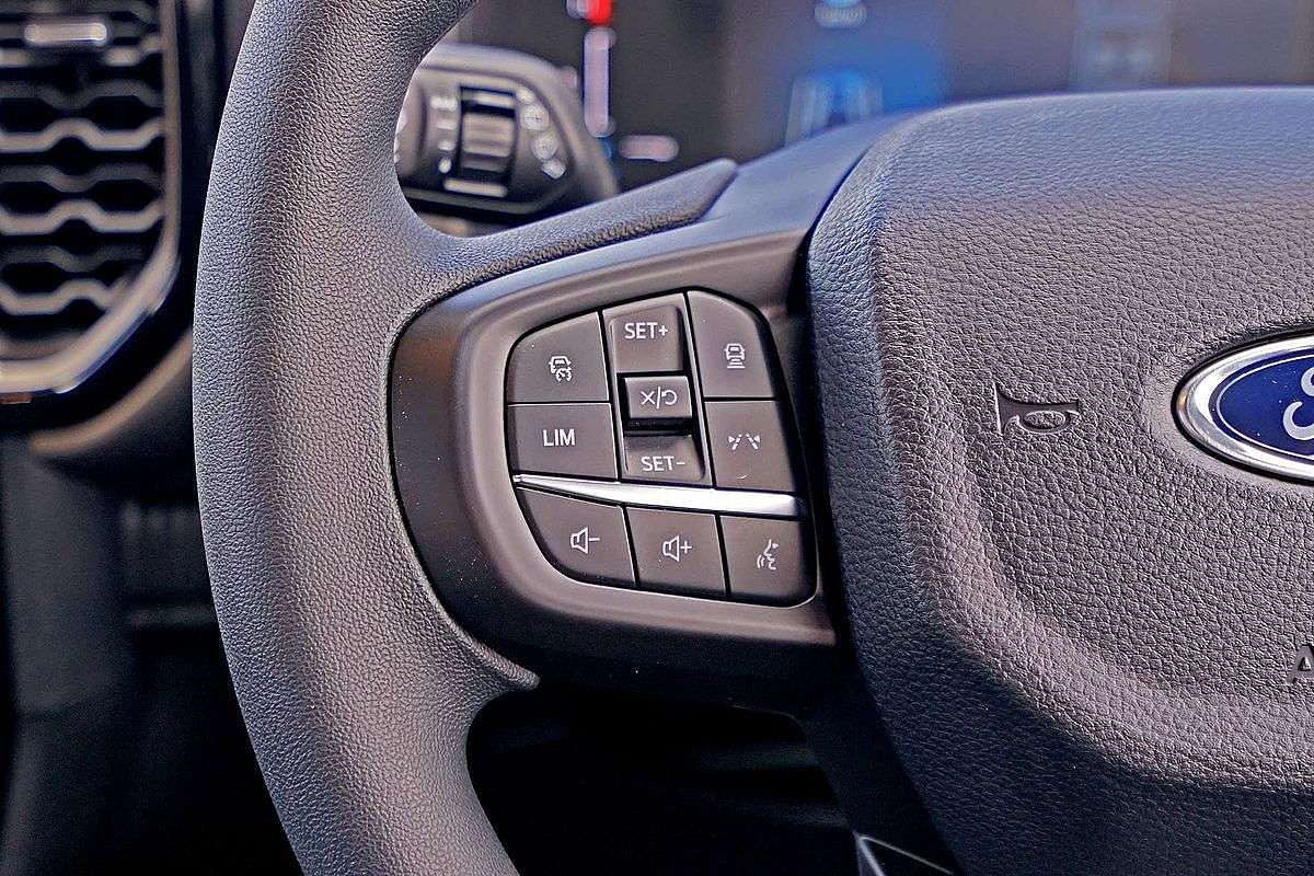 2023 Ford Everest Ambiente