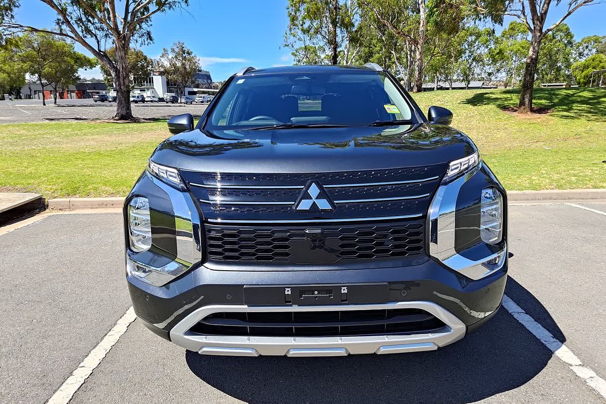 2024 Mitsubishi Outlander LS ZM