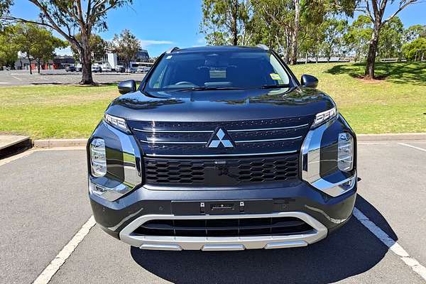 2024 Mitsubishi Outlander LS ZM