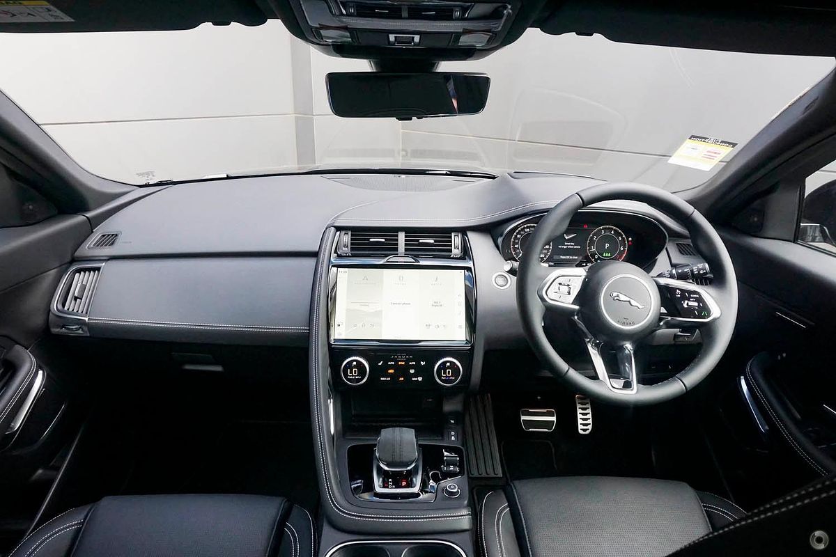 2024 Jaguar E-PACE P250 R-Dynamic SE X540