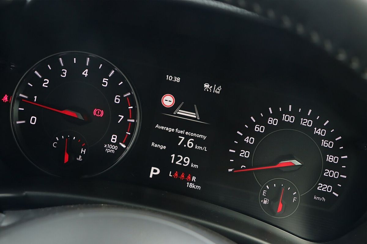 2025 Suzuki Swift Hybrid Plus UZ