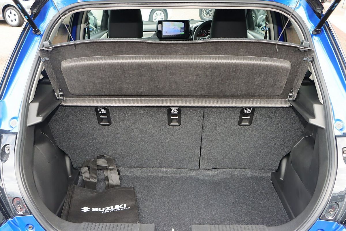 2025 Suzuki Swift Hybrid Plus UZ
