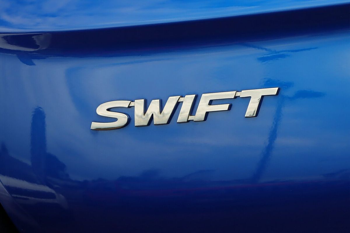 2025 Suzuki Swift Hybrid Plus UZ