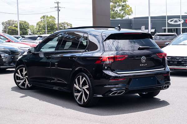 2022 Volkswagen Golf 110TSI R-Line 8