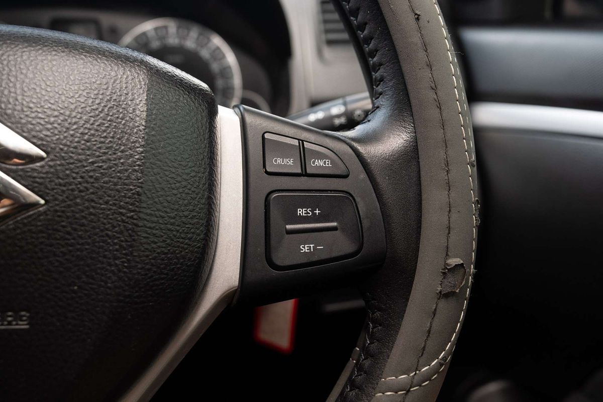 2015 Suzuki Swift GL FZ