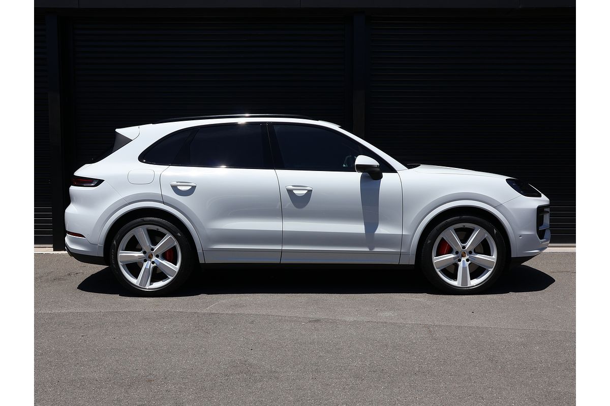 2023 Porsche Cayenne S 9YA II