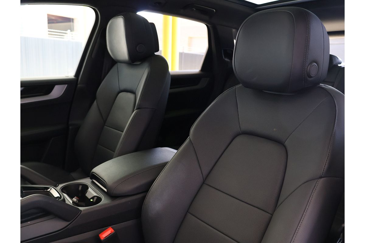 2023 Porsche Cayenne S 9YA II
