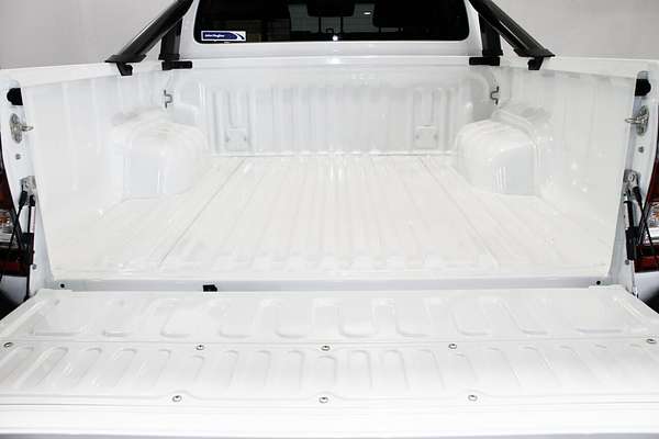 2024 Toyota Hilux SR5 48V GUN126R 4X4