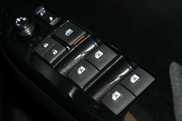 2024 Toyota Hilux SR5 48V GUN126R 4X4