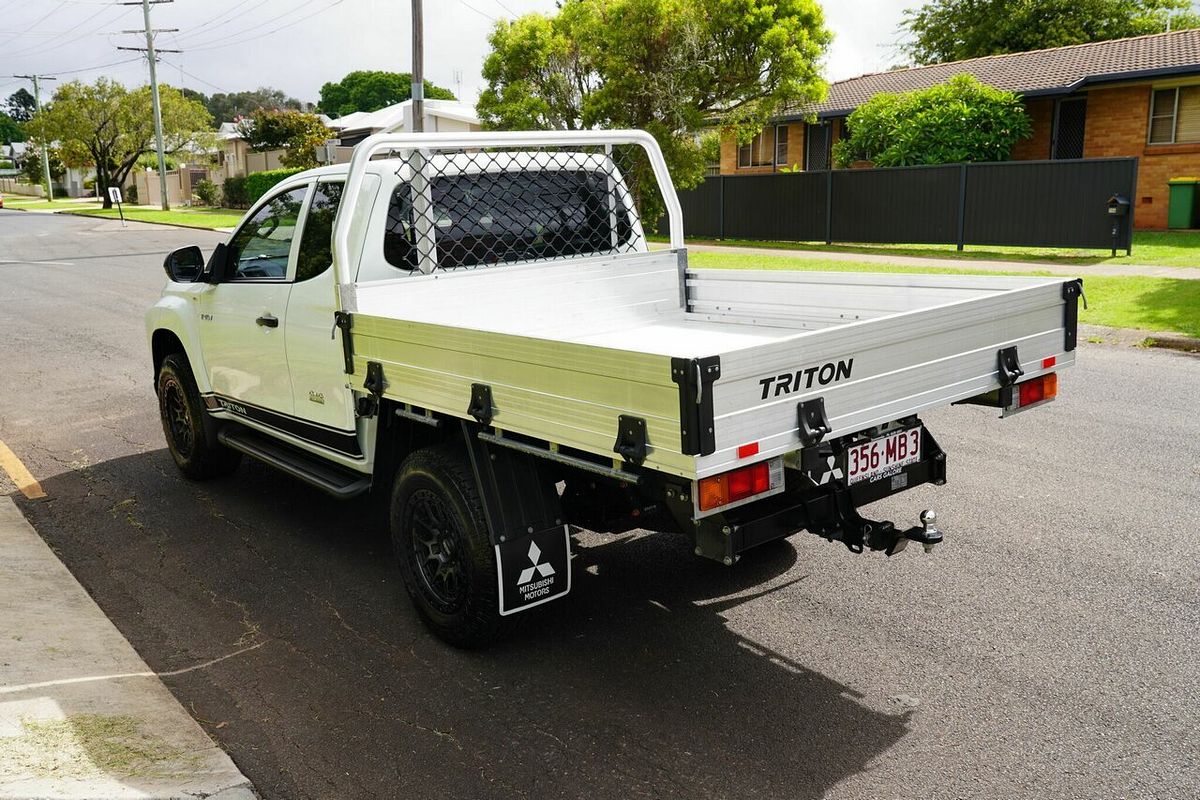 2022 Mitsubishi Triton Glx+ (4x4) MR MY22 4X4