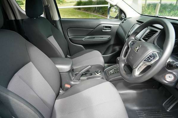 2022 Mitsubishi Triton Glx+ (4x4) MR MY22 4X4
