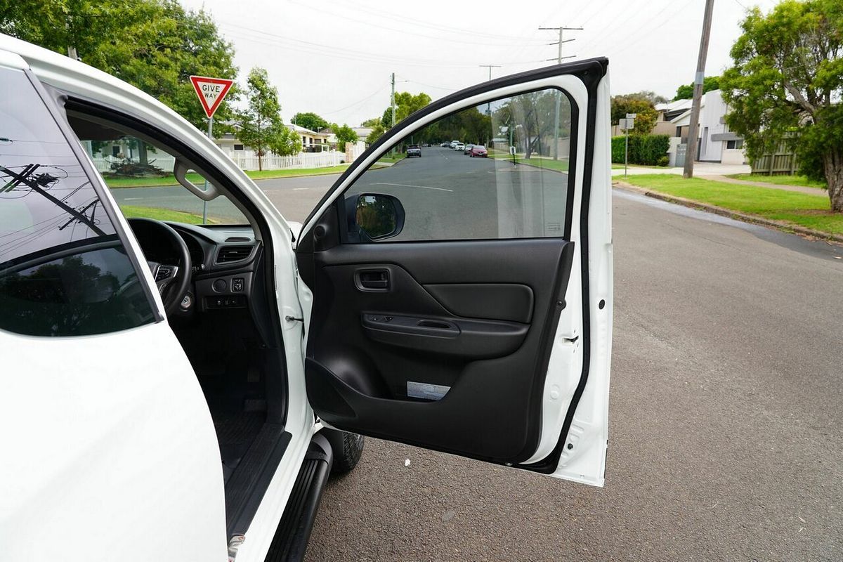 2022 Mitsubishi Triton Glx+ (4x4) MR MY22 4X4