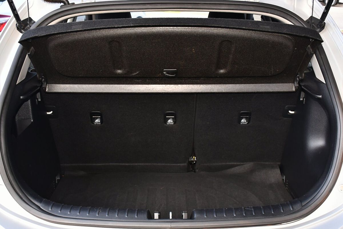 2018 Kia Rio S YB
