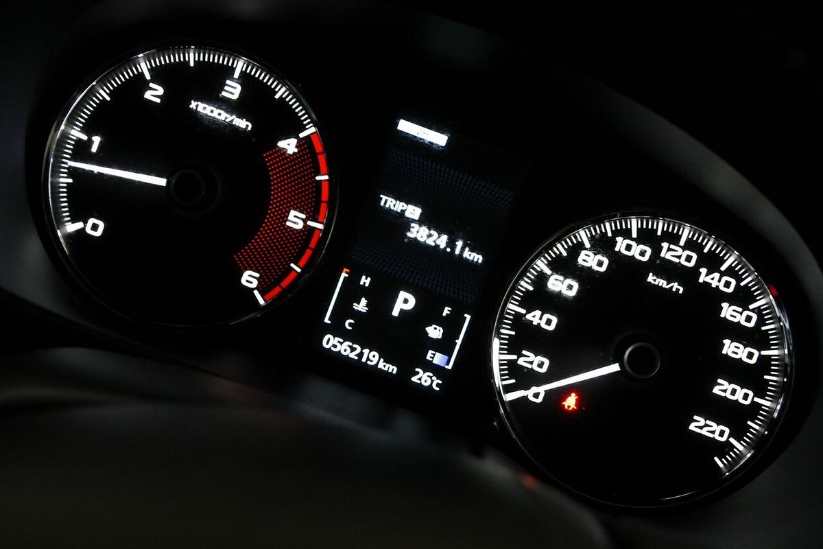 2016 Mitsubishi Pajero Sport GLS QE