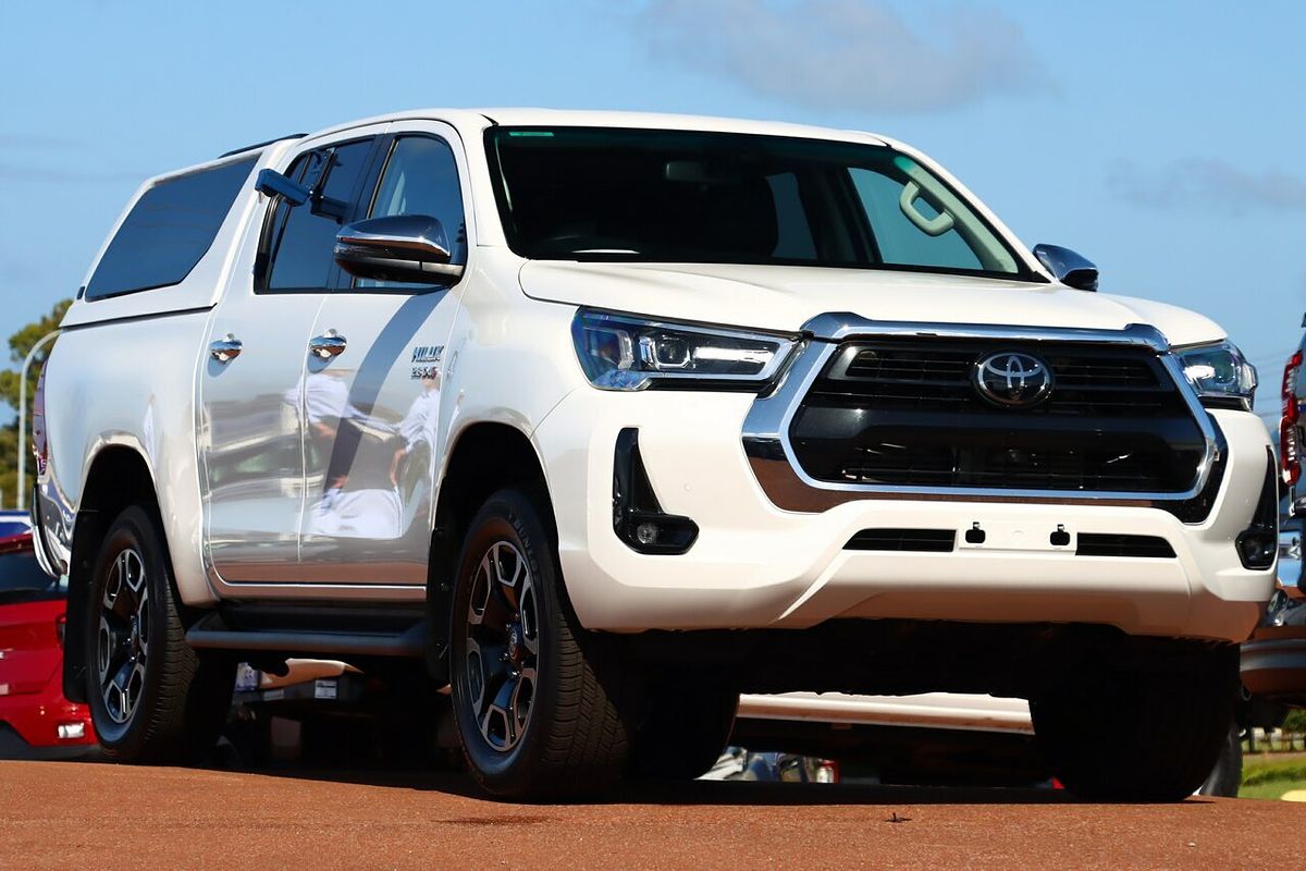 2023 Toyota Hilux SR5 GUN126R 4X4
