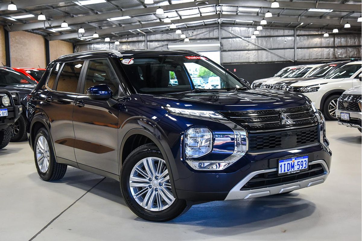 2024 Mitsubishi Outlander LS ZM