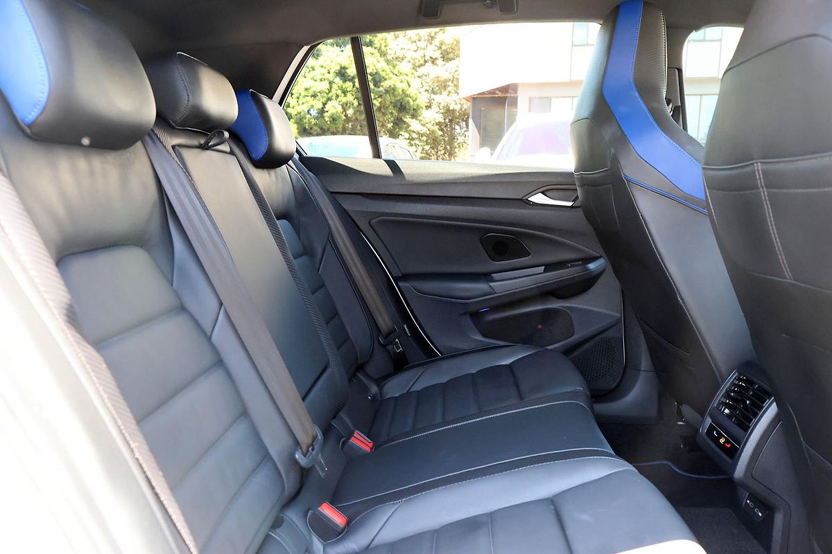 2023 Volkswagen Golf R 8
