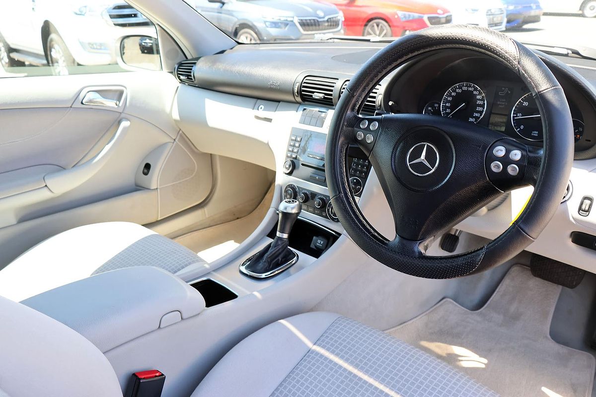 2005 Mercedes-Benz C-Class C180 Kompressor Sports CL203