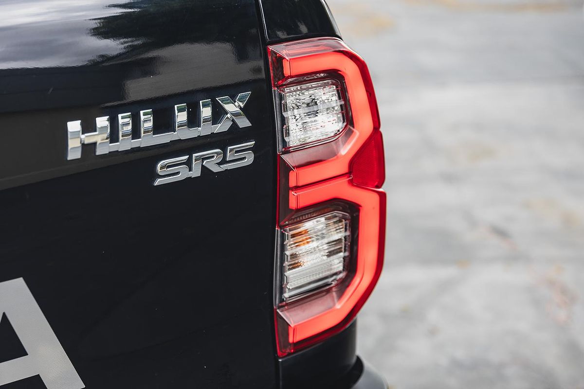 2020 Toyota Hilux SR5 GUN126R 4X4