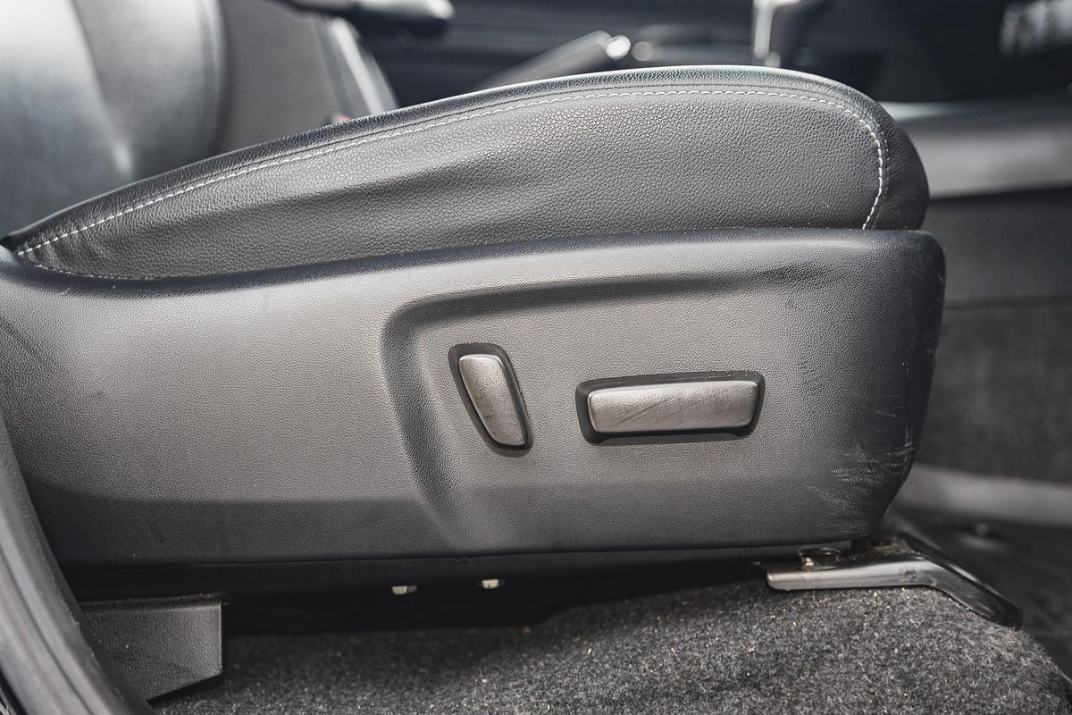 2020 Toyota Hilux SR5 GUN126R 4X4