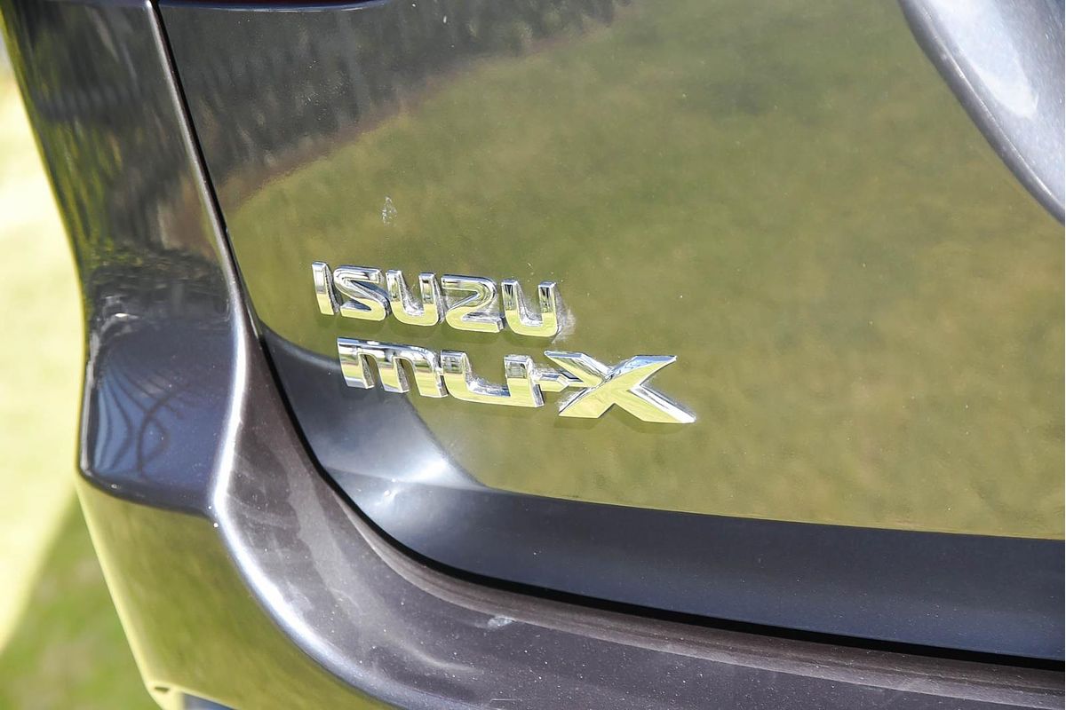 2018 Isuzu MU-X LS-T