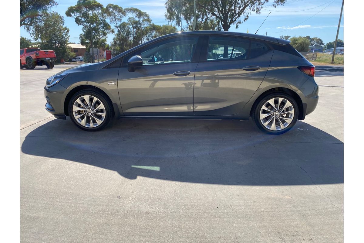 2019 Holden Astra R BK