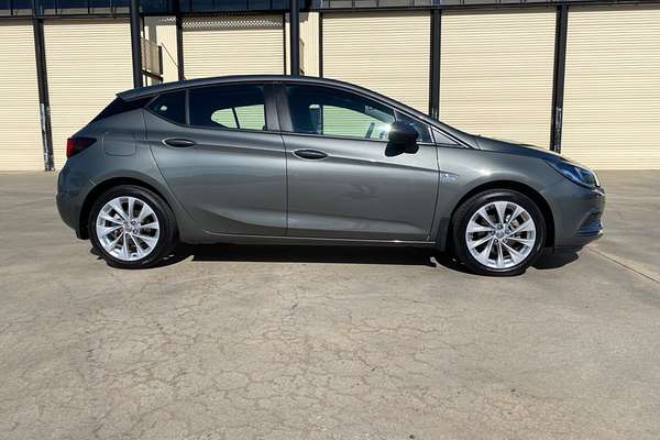 2019 Holden Astra R BK