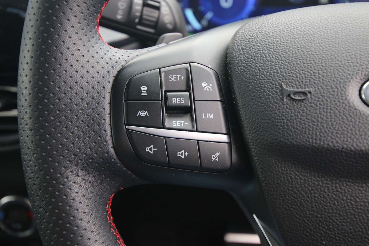 2022 Ford Escape ST-Line ZH