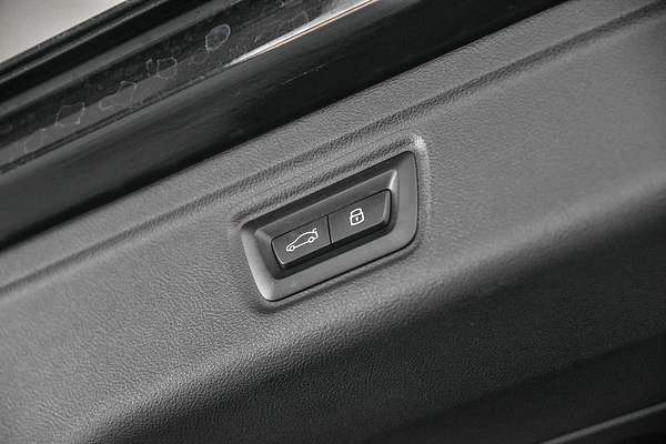 2023 BMW 3 Series 330i M Sport G21 LCI