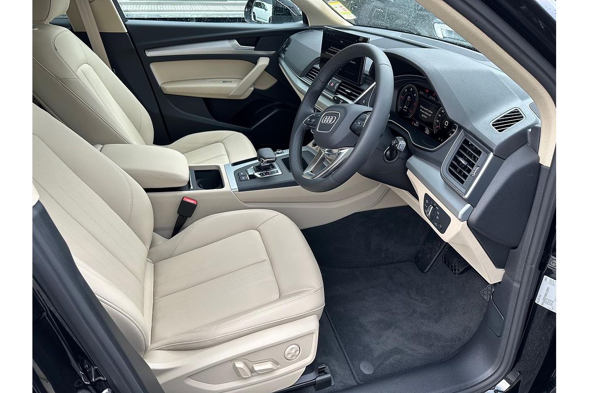 2024 Audi Q5 35 TDI FY