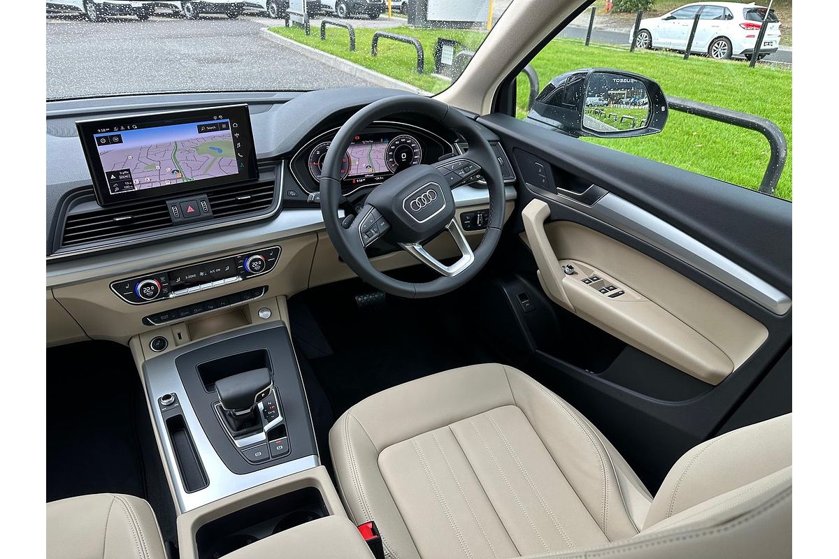 2024 Audi Q5 35 TDI FY