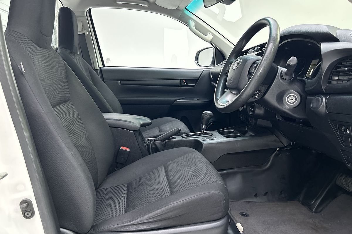 2019 Toyota Hilux SR GUN126R 4X4