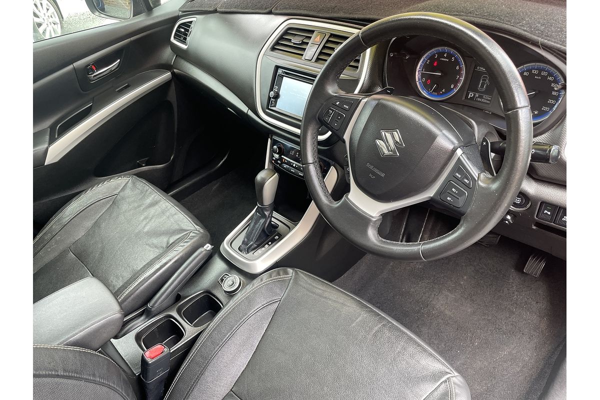 2014 Suzuki S-Cross GLX Prestige JY
