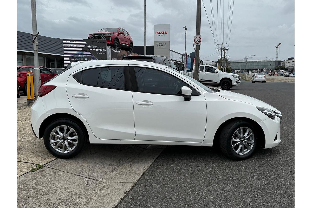 2015 Mazda 2 Maxx DJ Series