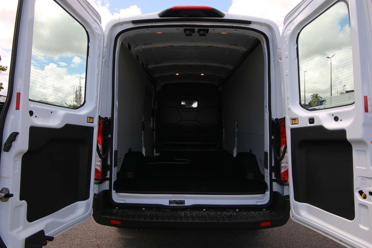 2023 Ford E-Transit 420L VO
