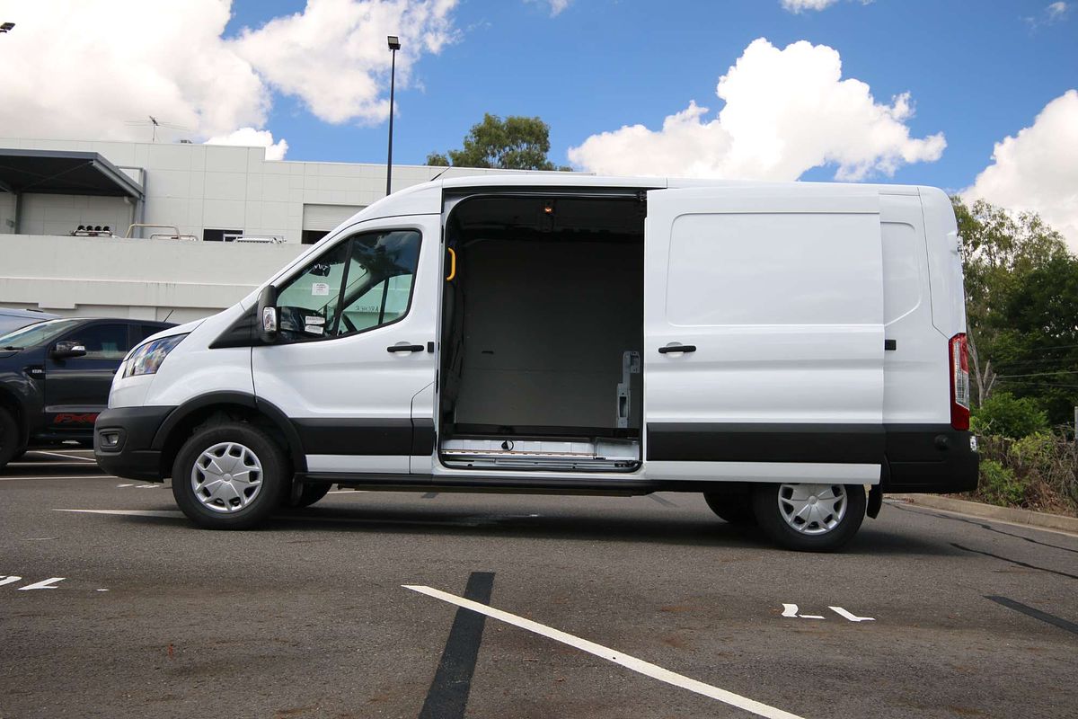 2023 Ford E-Transit 420L VO
