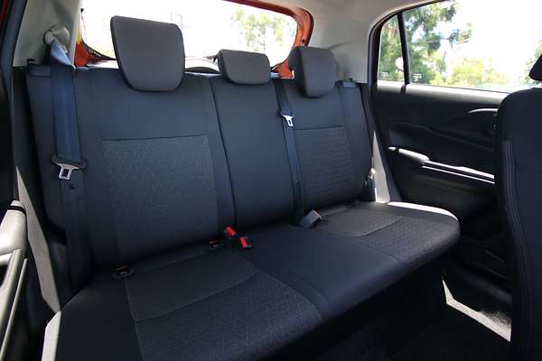 2024 Suzuki Swift Hybrid Plus UZ