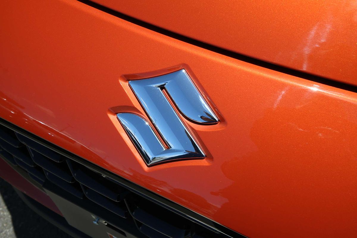 2024 Suzuki Swift Hybrid Plus UZ
