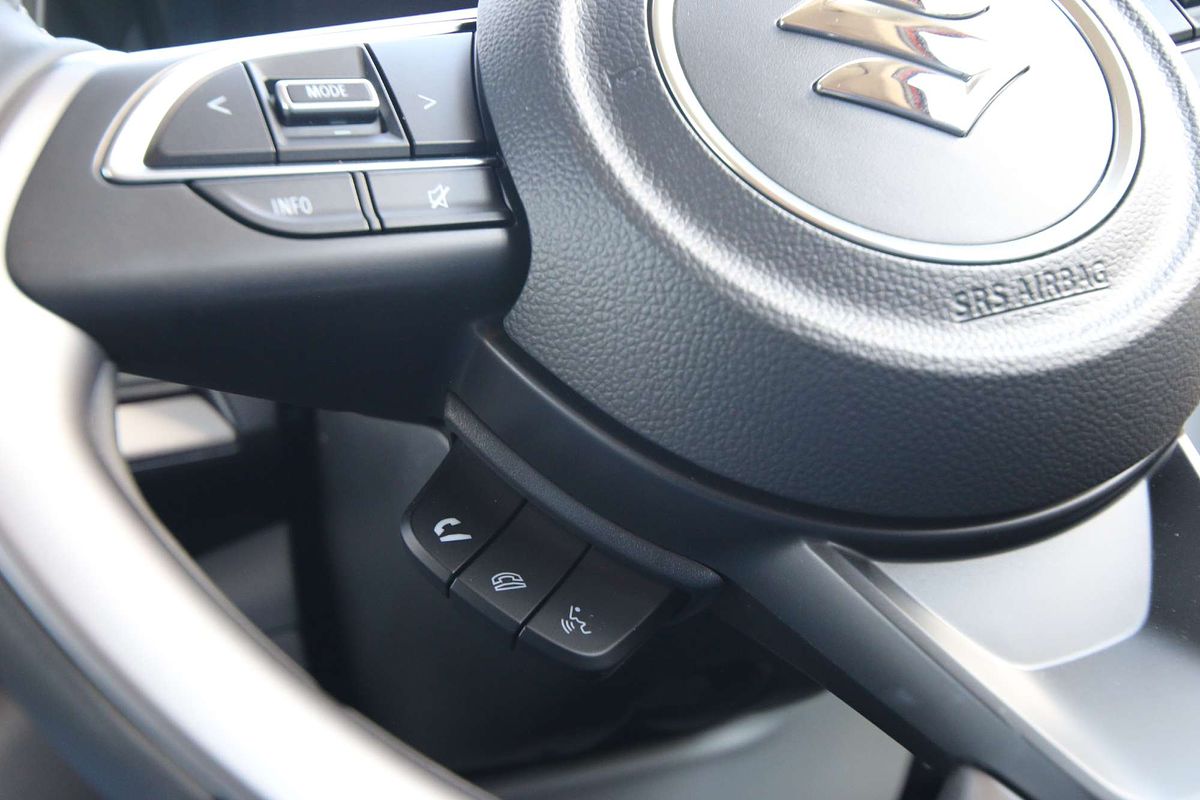 2024 Suzuki Swift Hybrid Plus UZ
