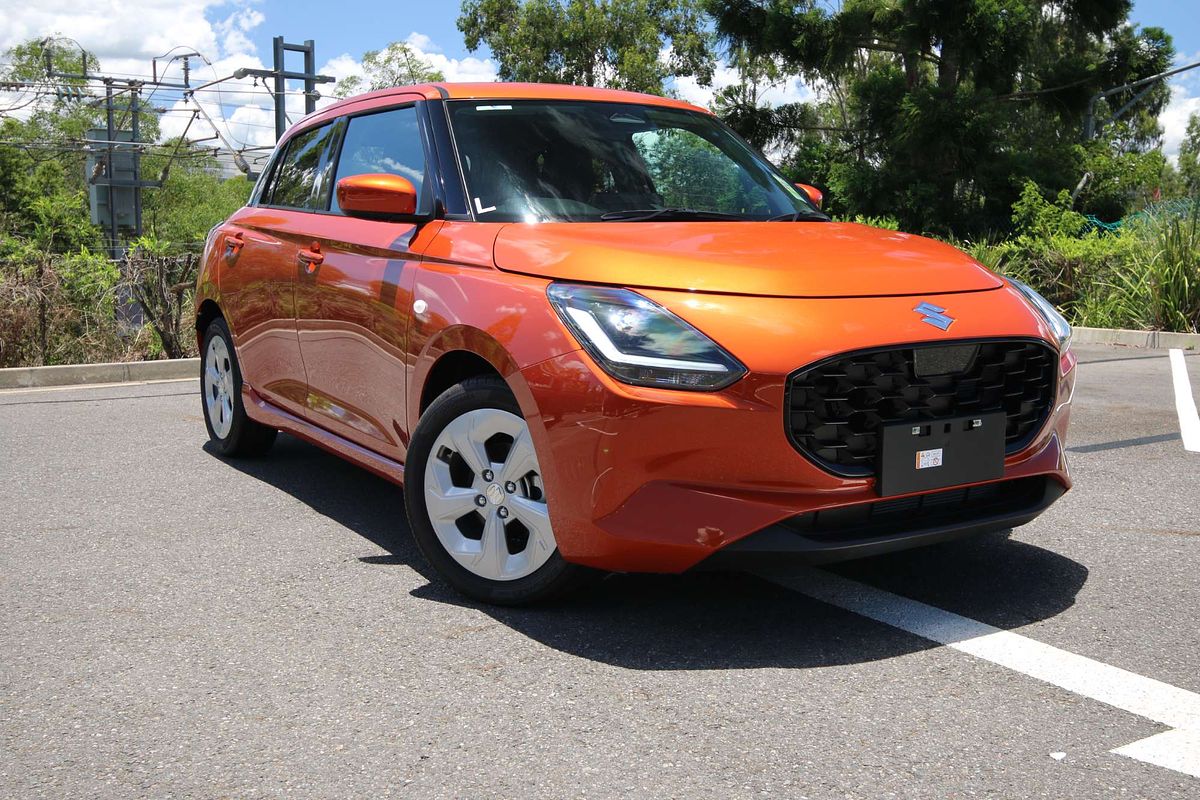 2024 Suzuki Swift Hybrid Plus UZ
