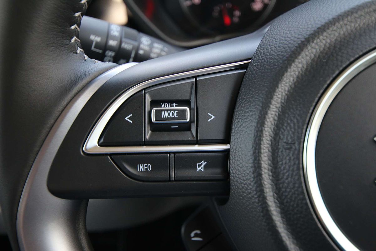 2024 Suzuki Swift Hybrid Plus UZ